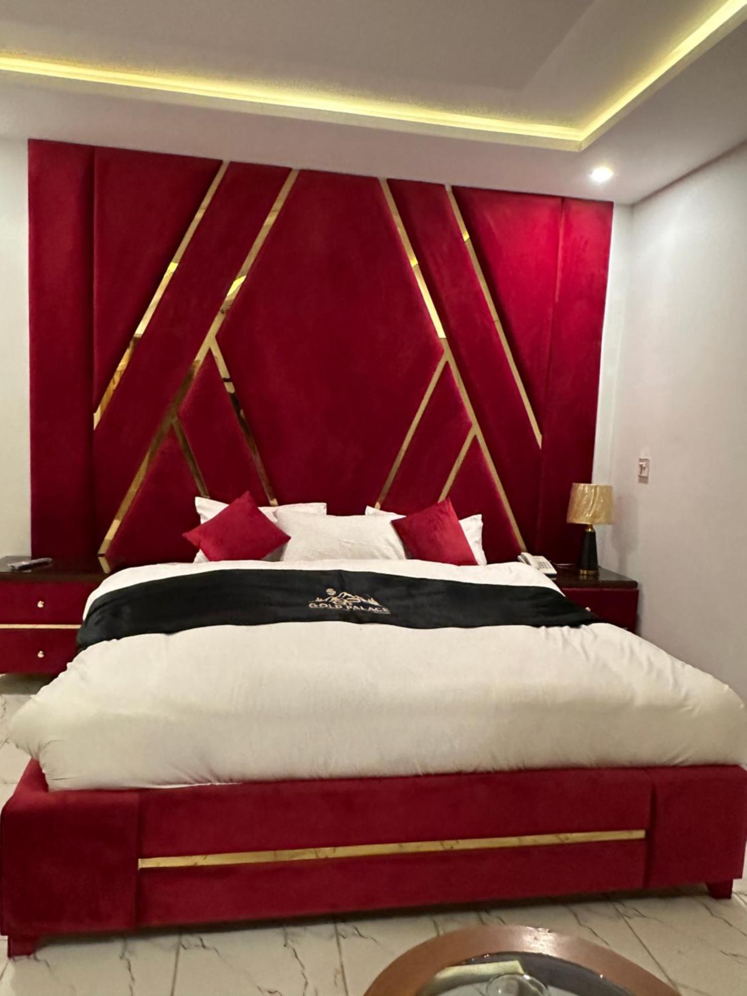 Gold Palace Hotel & Food Lounge Kalam Dış mekan fotoğraf